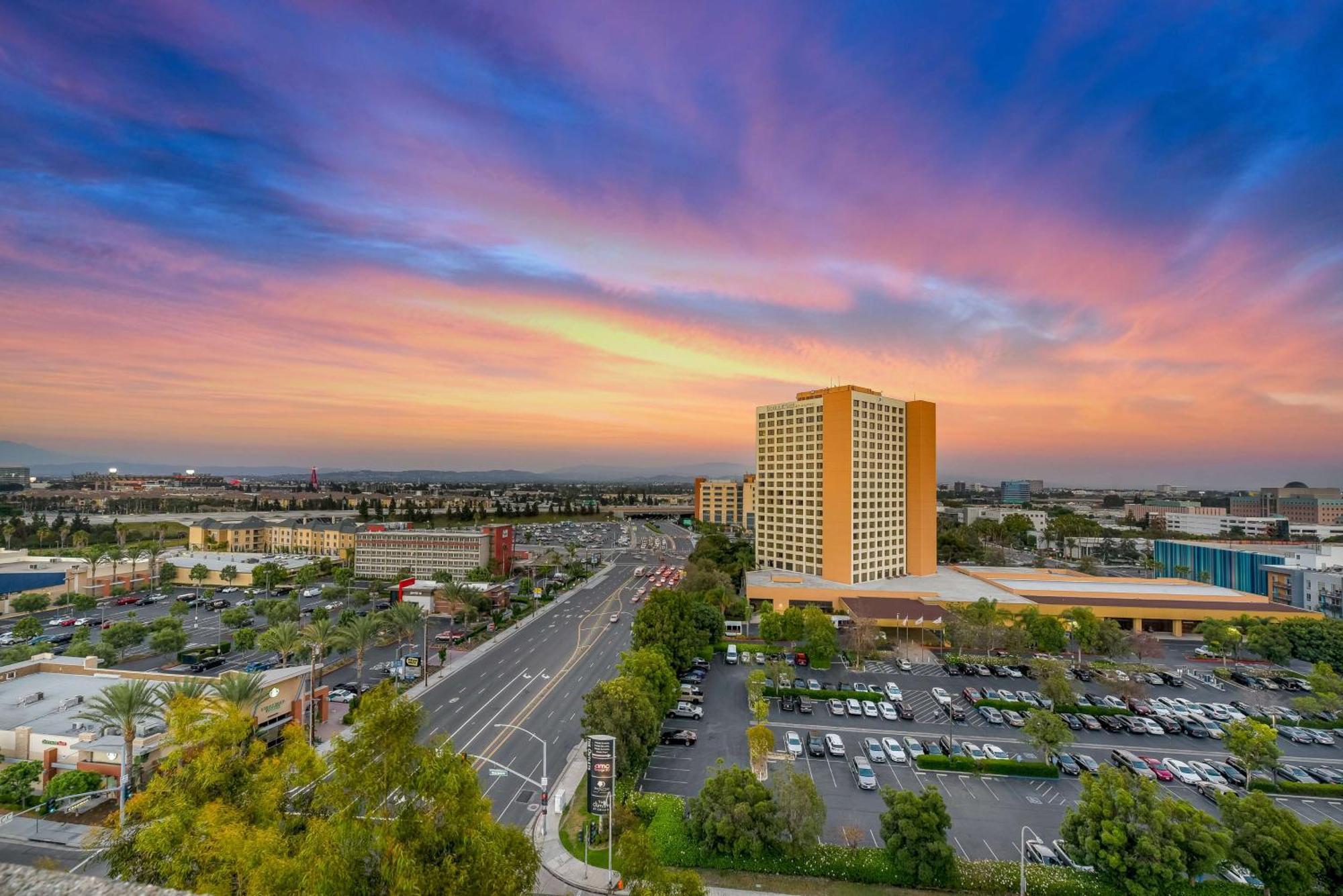 Hotel Fera Anaheim, A Doubletree By Hilton Орандж Екстер'єр фото